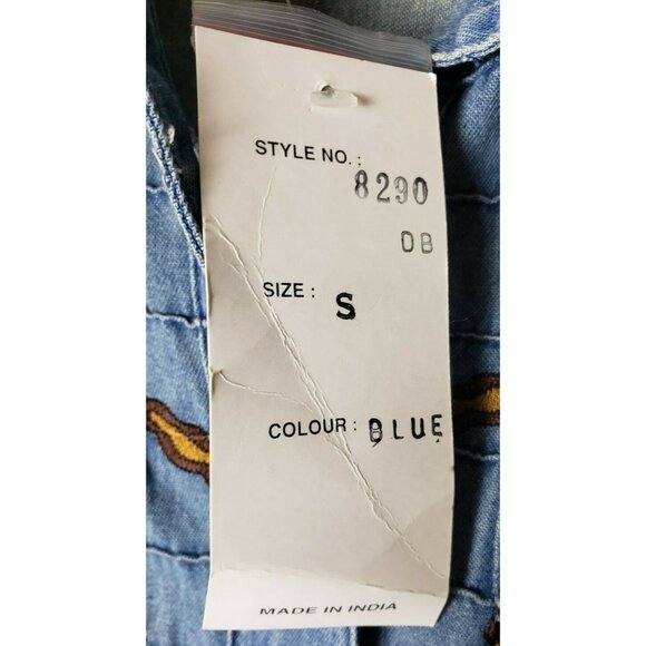 Sara Studio Womens Denim Top S Safari Zoo Animals Vintage Long Sleeve NWT Cotton - Picture 8 of 8